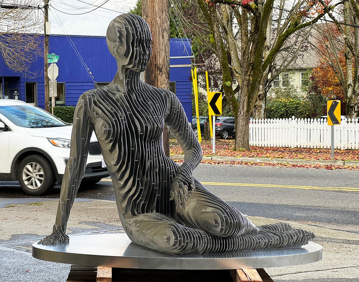 485_Kathi_seated