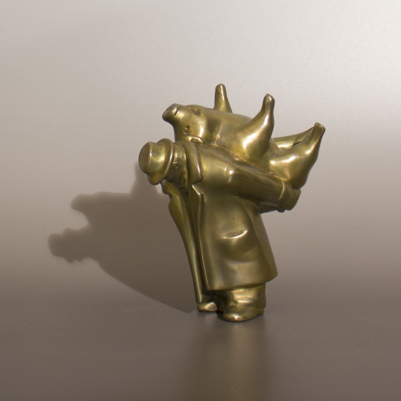 Neuenhausen_Man with Pig 7x4x6