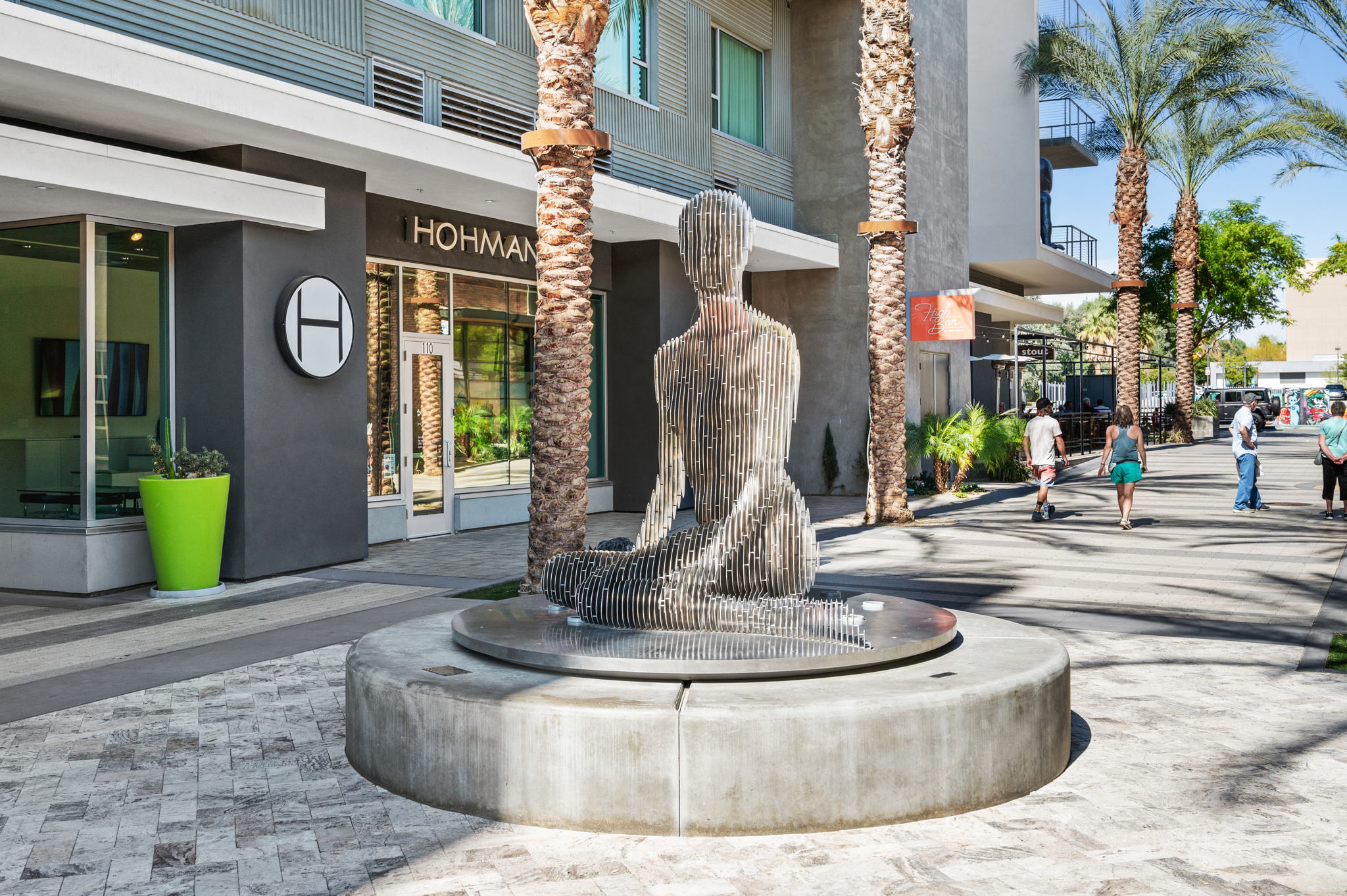 Isabelle with HOHMANN Showroom