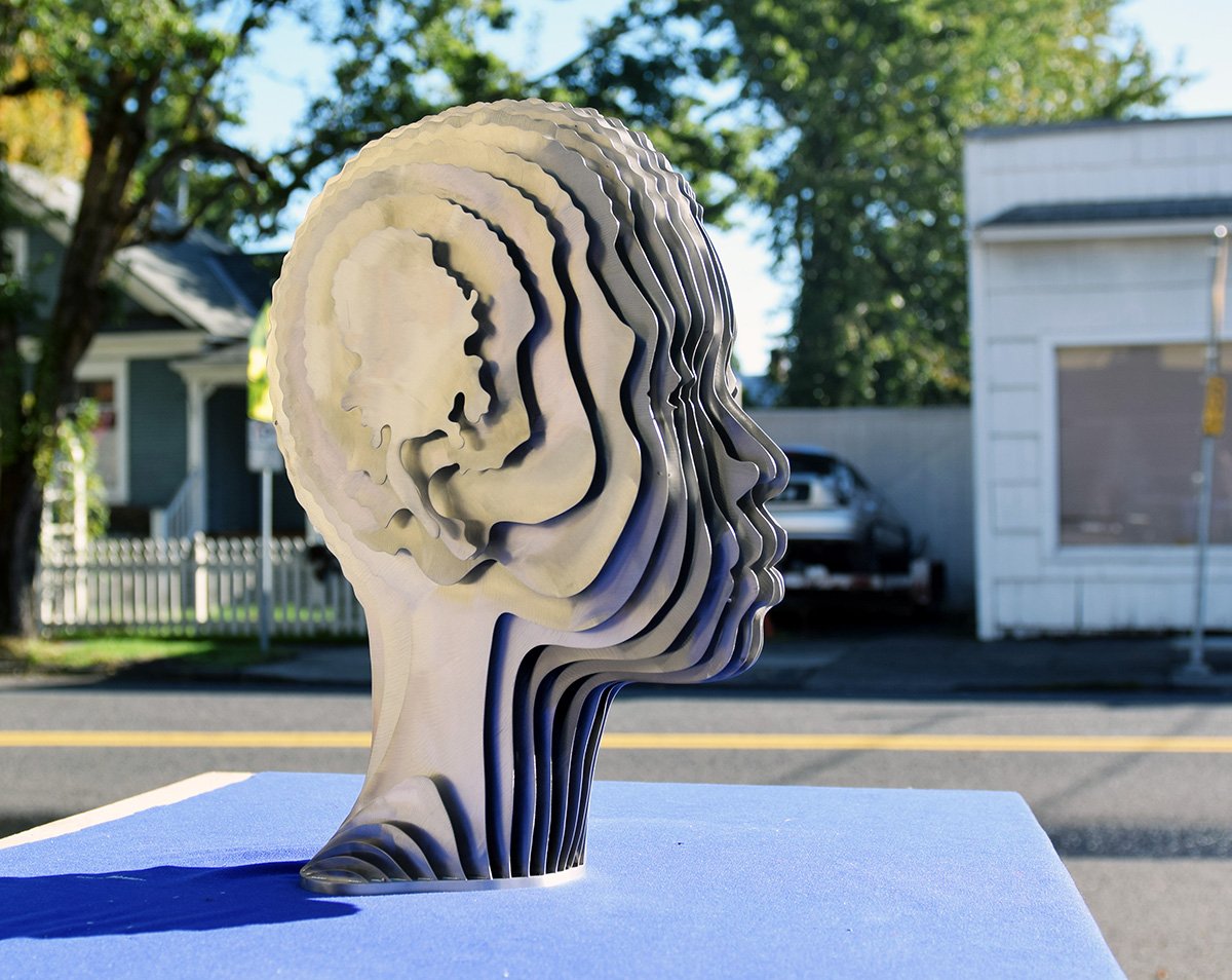 385_FemaleHead_Maquette_1