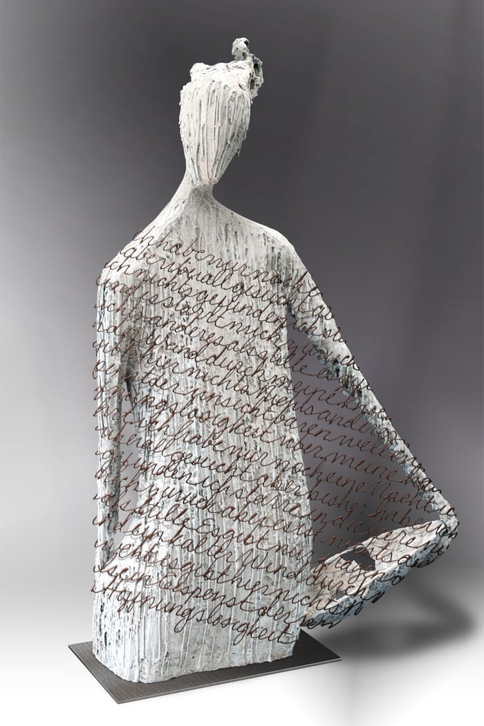 Hansen_Warmth_of_an_Echo 33x23x9